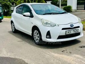 Toyota Aqua 2013 Car (Used)