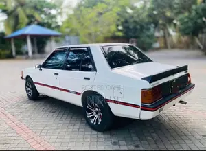 Mitsubishi Lancer Box 1983 Car (Used)