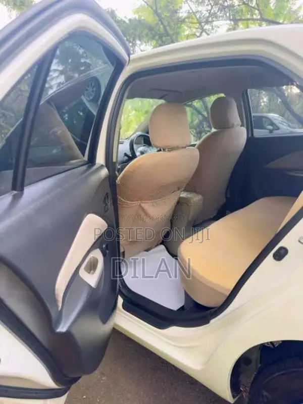 Toyota Belta 2007 Car (Used)