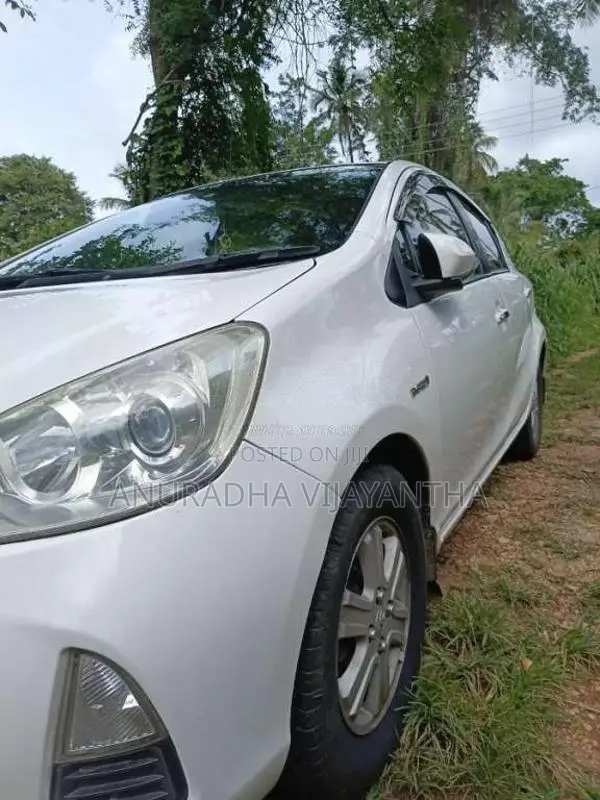 Toyota Aqua 2013 Car (Used)