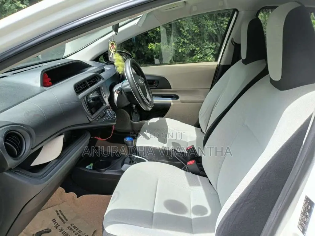 Toyota Aqua 2013 Car (Used)
