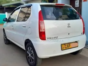 Tata Indica 2016 Car (Used)