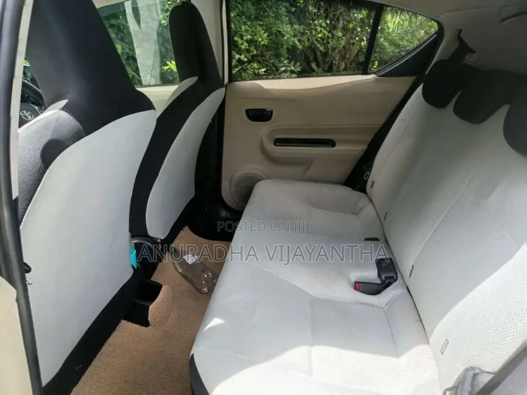 Toyota Aqua 2013 Car (Used)