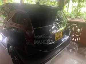 Toyota Aqua 2013 Car (Used)