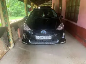 Toyota Aqua 2013 Car (Used)