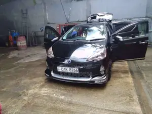 Toyota Aqua 2013 Car (Used)