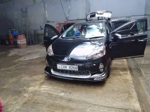 Toyota Aqua 2013 Car (Used)