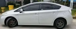 Toyota Prius 2013 Car (Used)