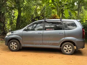 Toyota Avanza 2011 Car (Used)