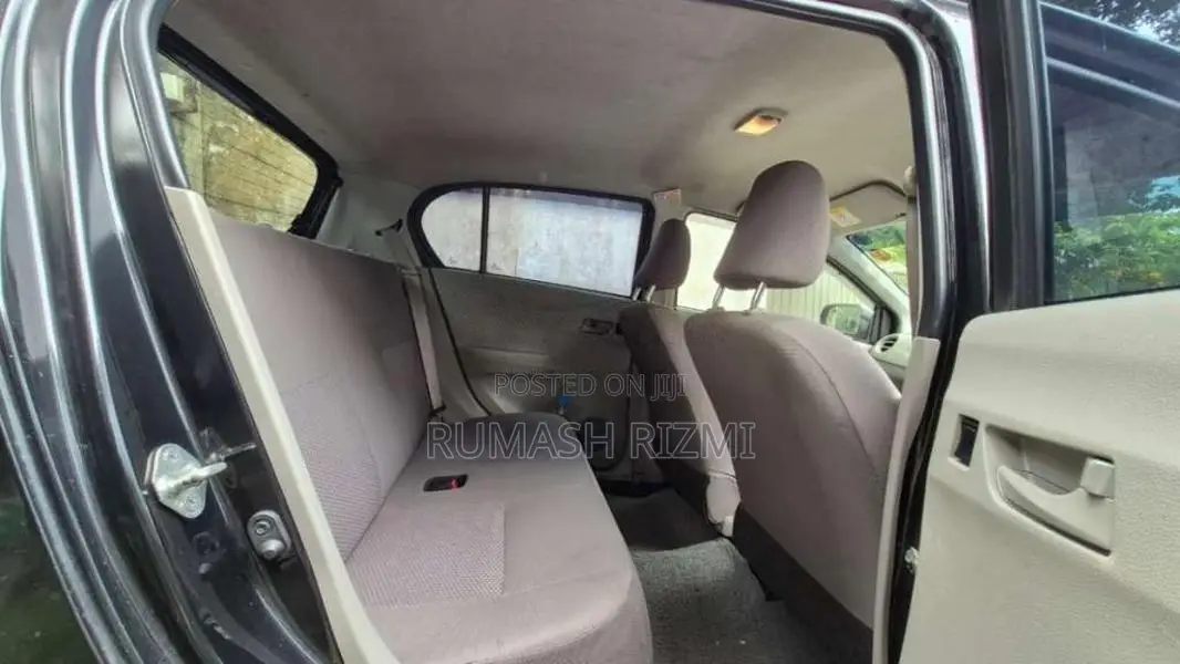 Toyota Pixis 2016 Car (Used)