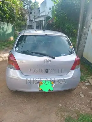 Toyota Vitz 2007 Car (Used)