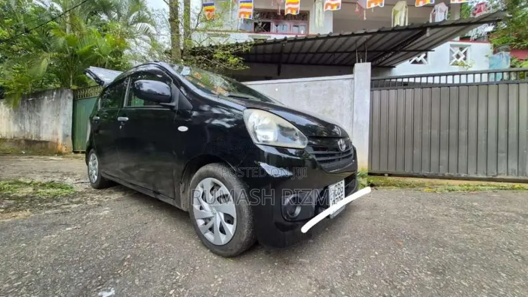 Toyota Pixis 2016 Car (Used)