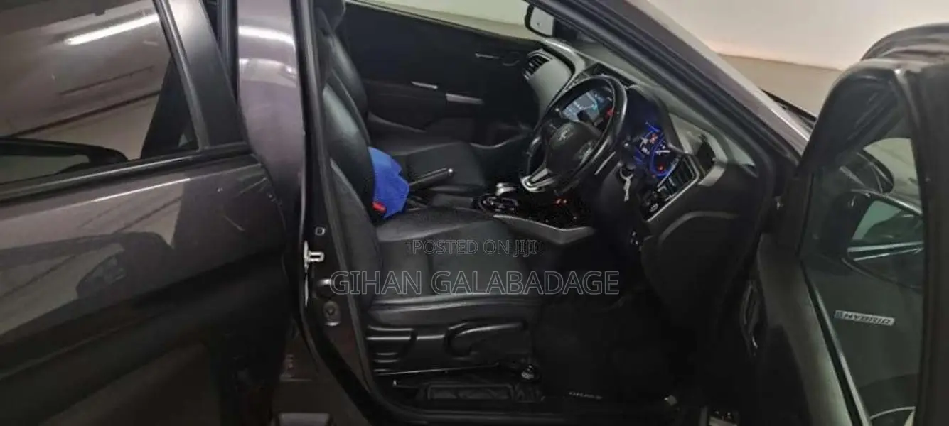 Honda Grace 2017 Car (Used)