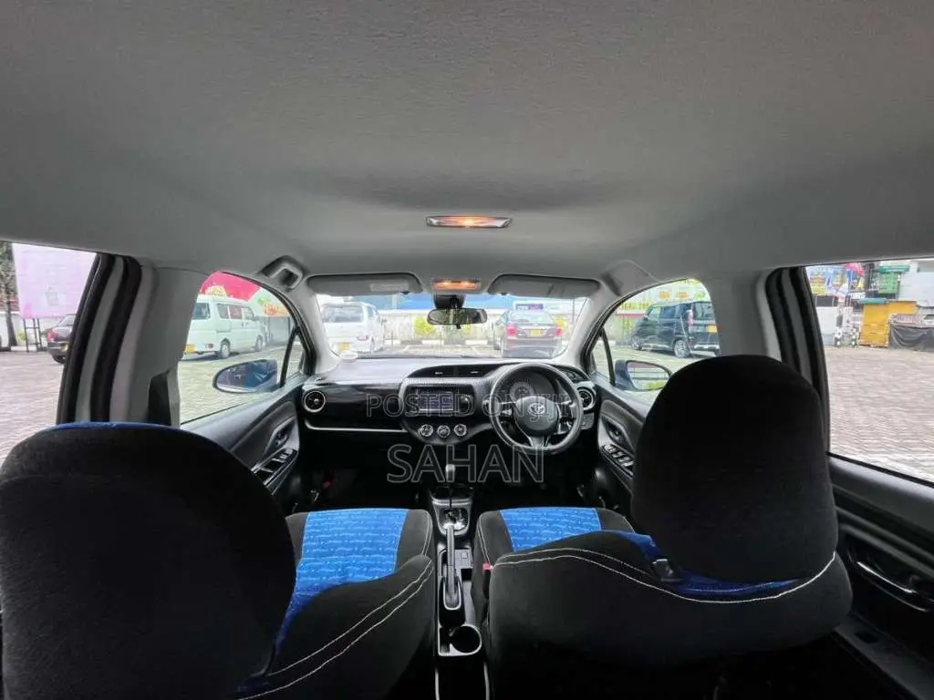 Toyota Vitz 2018 Car (Used)