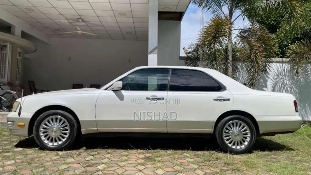 Nissan Cedric Y33 RD28 1996 Car (Used)