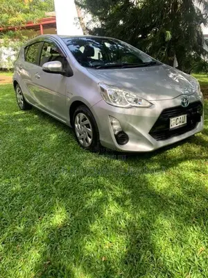 Toyota Aqua 2015 Car (Used)