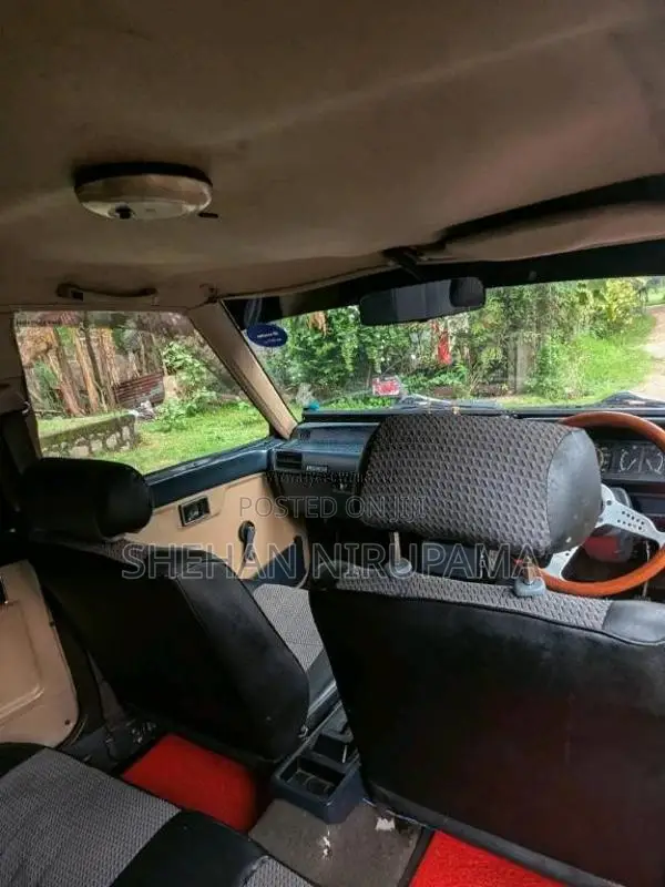 Mitsubishi Lancer Box 1984 Car (Used)