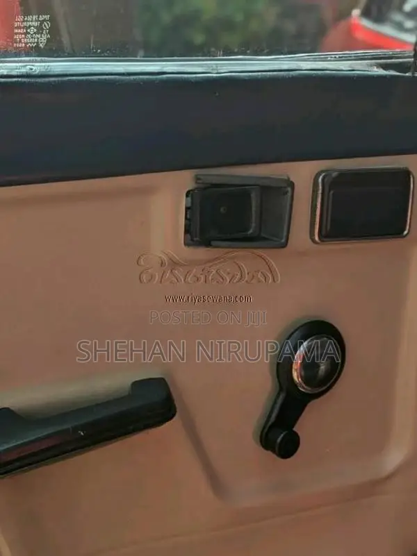 Mitsubishi Lancer Box 1984 Car (Used)