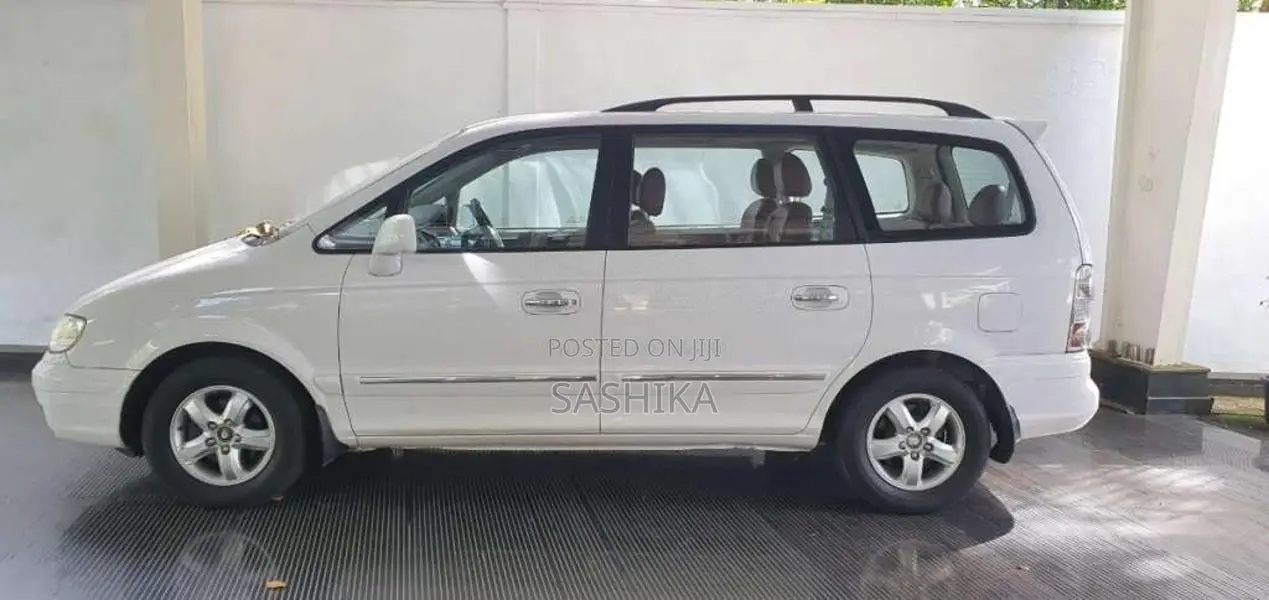 Hyundai Trajet 2005 Car (Used)