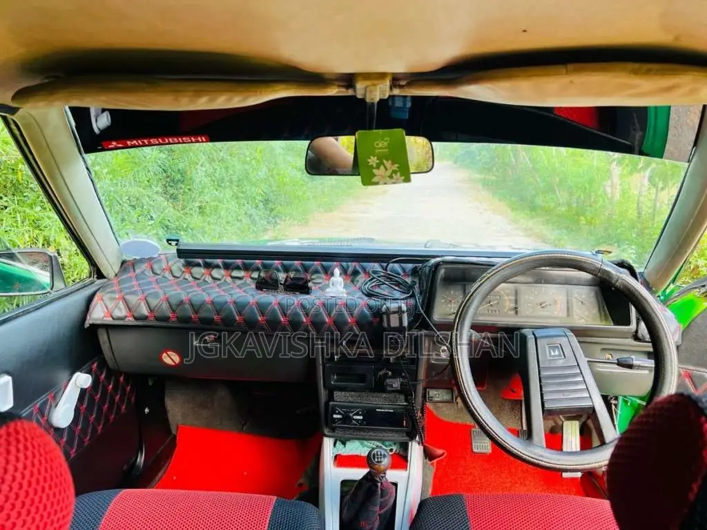 Mitsubishi Lancer Box 1983 Car (Used)