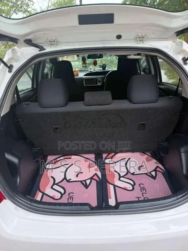 Toyota Vitz 2016 Car (Used)