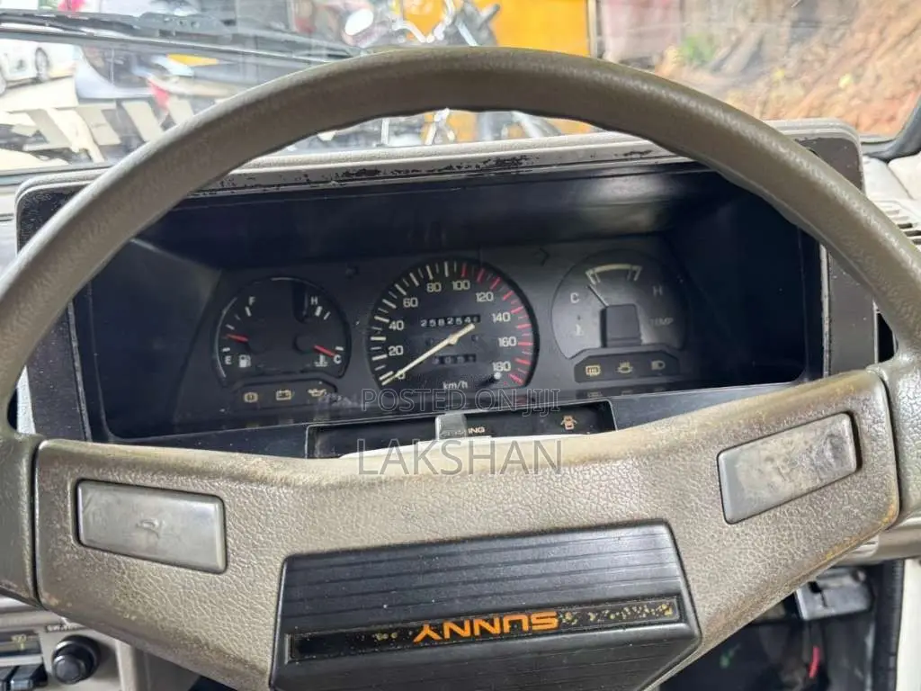 Nissan Sunny 1986 Car (Used)