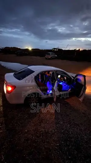 Toyota Axio 2014 Car (Used)