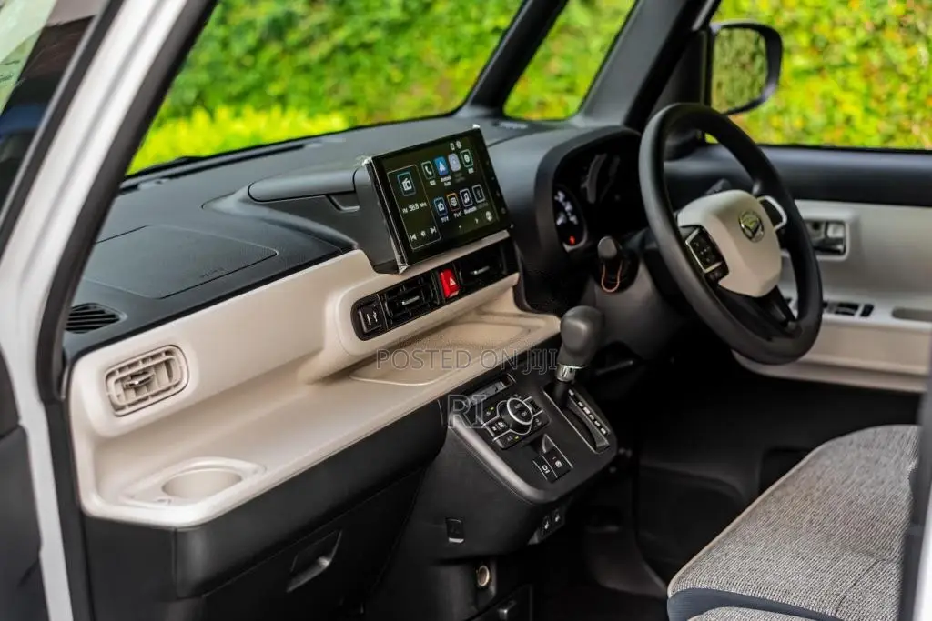 Daihatsu Move Canbus 2024 Car Unregistered (Recondition)