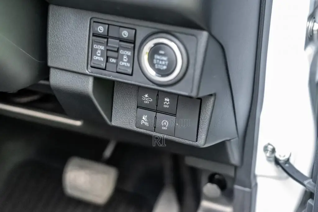 Daihatsu Move Canbus 2024 Car Unregistered (Recondition)