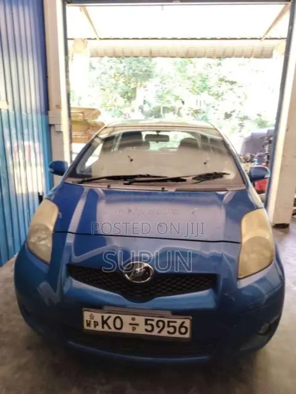 Toyota Vitz 2008 Car (Used)