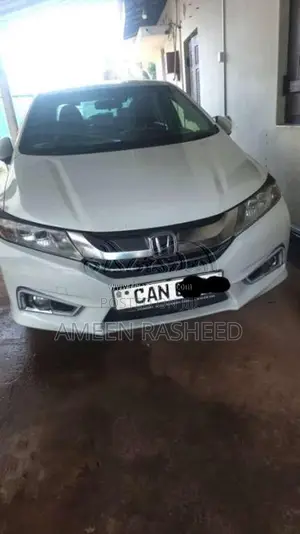 Honda Grace 2015 Car (Used)