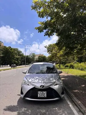 Toyota Vitz 2017 Car (Used)