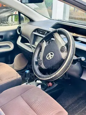 Toyota Aqua 2012 Car (Used)