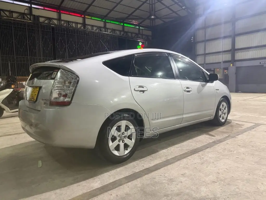 Toyota Prius 2007 Car (Used)