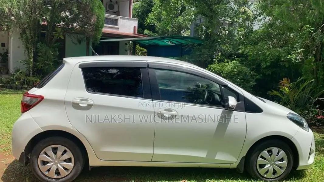 Toyota Vitz 2018 Car (Used)