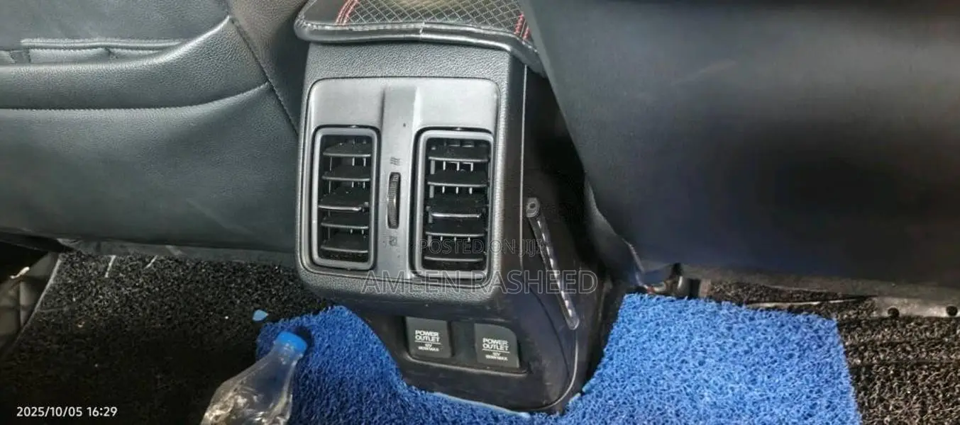 Honda Grace 2015 Car (Used)