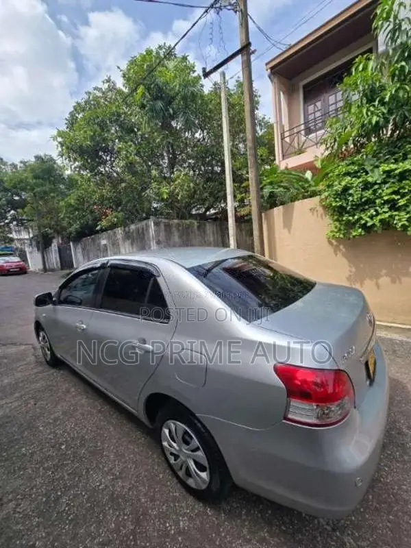 Toyota Belta 2007 Car (Used)