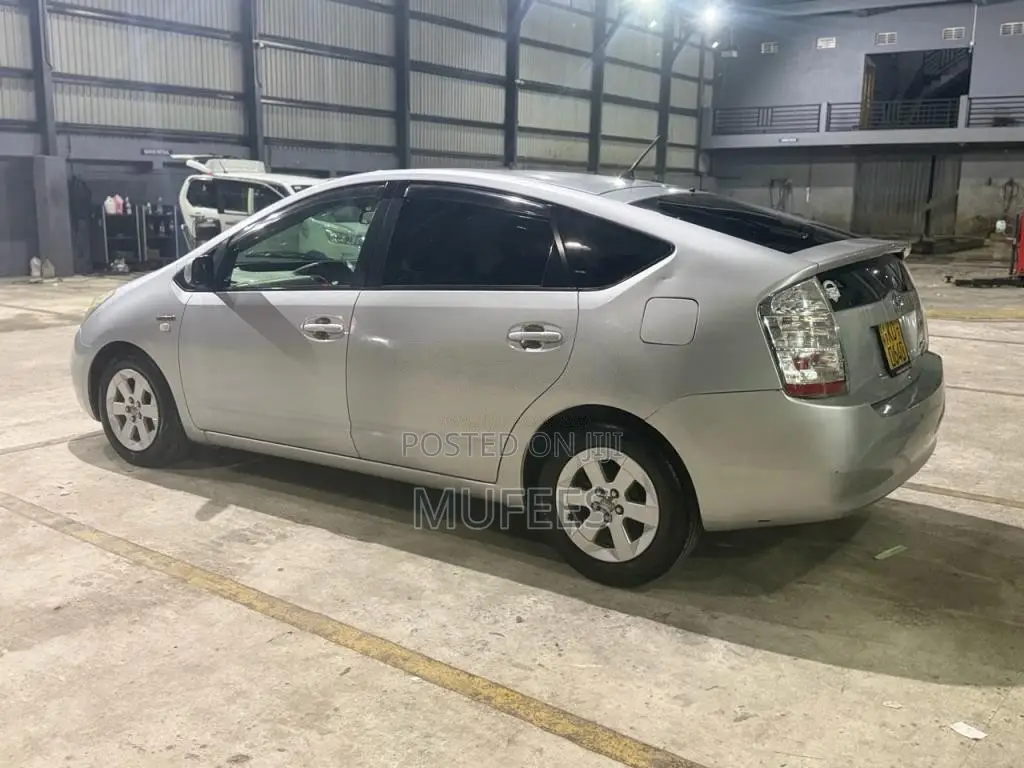 Toyota Prius 2007 Car (Used)