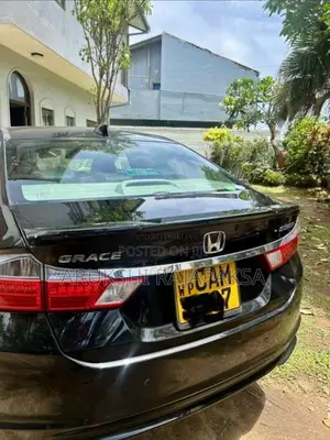 Honda Grace 2015 Car (Used)