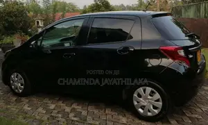 Toyota Vitz 2016 Car (Used)