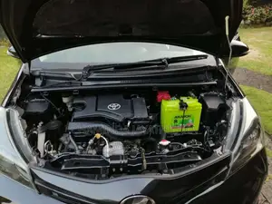 Toyota Vitz 2016 Car (Used)