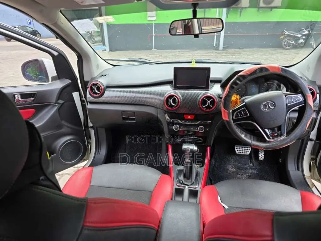 Micro BAIC X25 2017 Car (Used)