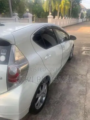 Toyota Aqua 2012 Car (Used)