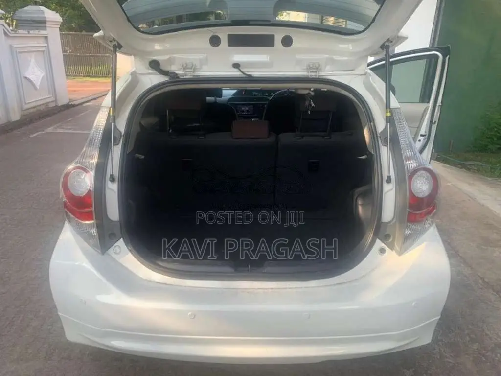 Toyota Aqua 2012 Car (Used)