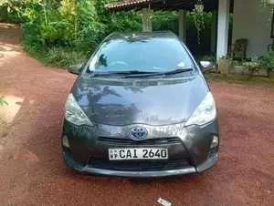 Toyota Aqua 2013 Car (Used)