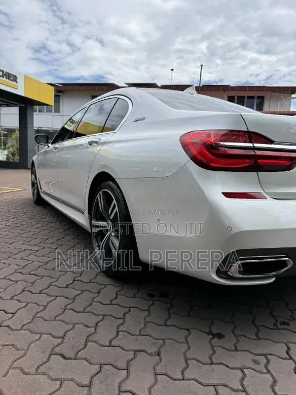 BMW 7 Series 2017 Car (Used)