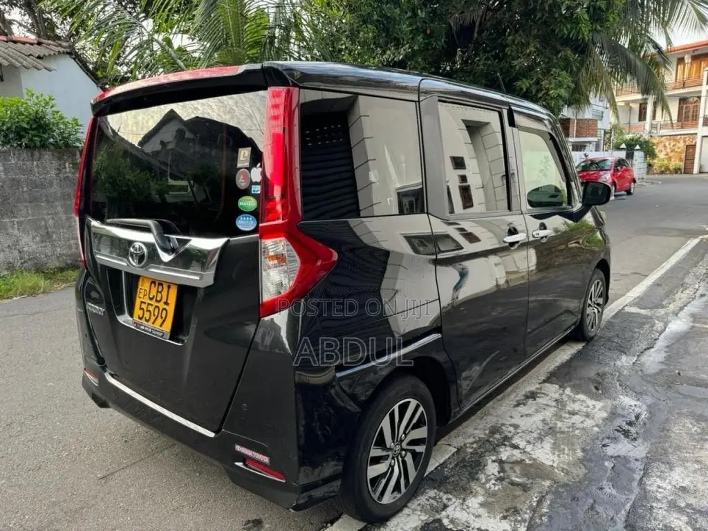 Toyota Roomy 2017 Car (Used)