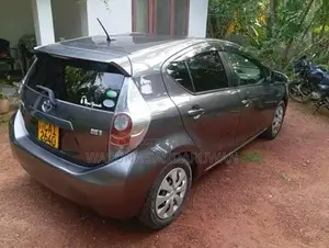 Toyota Aqua 2013 Car (Used)