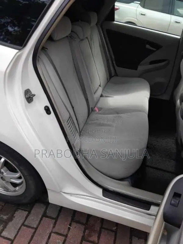 Toyota Prius 2011 Car (Used)