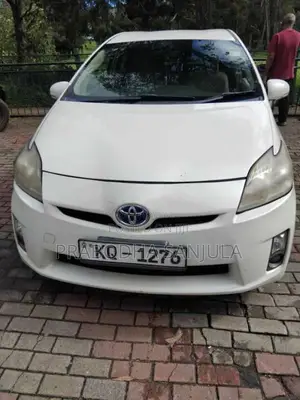 Toyota Prius 2011 Car (Used)